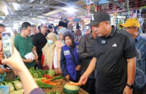 Jelang Ramadhan, Sekda tinjau harga sembako di pasar tradisional