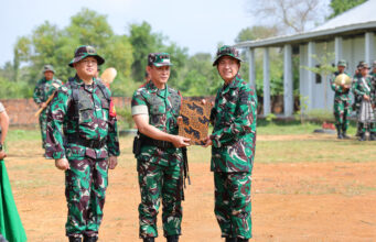 Pakai seregam Tentara Ratu Dewa hadiri penutupan TMMD 2025, Ratu Dewa : TMMD sangat bermanfaat bagi masyarakat