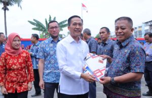 Bertugas 24 jam, Ratu Dewa apresiasi Pegawai Damkar