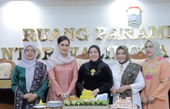 Pringati Hari Kartini, DWP Kota Palembang Gelar Lomba Make Up dan Best Costume