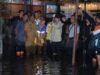 Tiga jam kelilingi daerah tergenang, Ratu Dewa temukan titik permasalah banjir di SMB