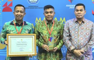 Wujud Nyata Palembang Cerdas, Sekda Aprizal Hasym Raih Penghargaan Dari Mendikdasmen