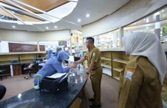 Hari pertama kerja Pasca Lebaran Idul Adha, 6 pegawai bolos kerja