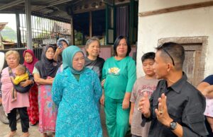 Dewi Sastrani Ratu Dewa Berhasil Bujuk Ibu Salbia ke RSUD BARI