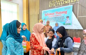 Cegah Stunting, PKK Palembang Berikan Makanan Tambahan Untuk Ibu Hamil