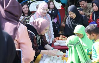 Kunjungi PAUD KB Ceria, Dewi Sastrani Apresiasi Inovasi ‘Pasar Sehat’ Berbasis Barter Sampah