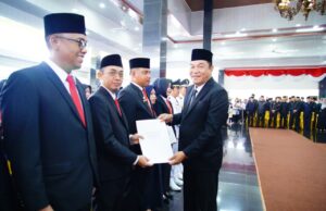 Bupati Toha Lantik Ratusan Pejabat di Lingkup Pemkab Muba, Dorong ASN Lebih Profesional dan Melayani