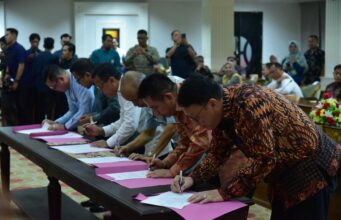 Disiplin dan Pelayanan Publik Harga Mati: Kepala OPD Palembang Tandatangani Pakta Integritas