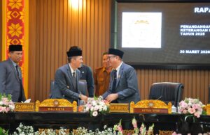 Rapat Paripurna DPRD Palembang: Fraksi-Fraksi Bongkar Catatan Kritis, Ratu Dewa Siap Tindaklanjuti!