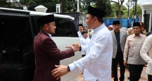 Buka Pintu Selebar-lebarnya untuk Masyarakat, Prima Salam dan Istri Ajak Warga Rayakan Hari Kemenangan Bersama