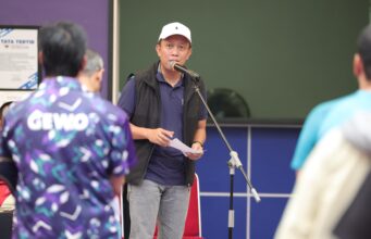 Kadispora Amri Beri Challange Ke PTMSI Kota Palembang