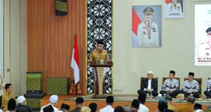 Sekda Palembang Pimpin Pelepasan Jemaah Haji PGRI, Doakan Jadi Haji Mabrur