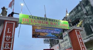 . “Bayar Air Seret, Warga Banyuasin Pasang Spanduk Sindiran!”