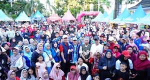 Sambut HUT Palembang ke-1343, Ribuan Warga IB I Padati Roadshow Jalan Sehat