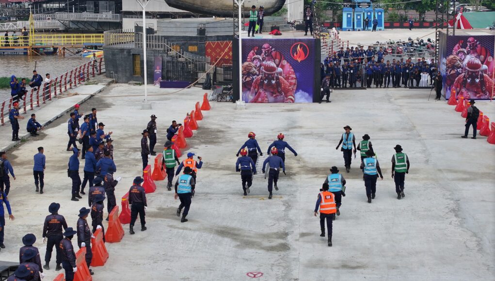 42 Tim Damkar Se-Indonesia unjuk skill di National Firefighter Skill Competition 2026