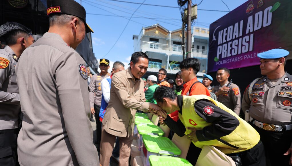 Dukung Kesejahteraan Driver Ojol, Ratu Dewa Hadiri Peresmian Kedai ADO dan Siapkan 500 SIM Gratis