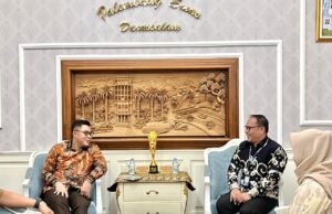 Pemkot Palembang dan Radar Kolaborasi, Gelar Kegiatan Puisi Pemimpin, Memuliakan Kota Tercinta