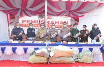 Komitmen Menuju Indonesia Emas 2045, Kapolda Sumsel Musnahkan Ratusan Kilogram Ganja