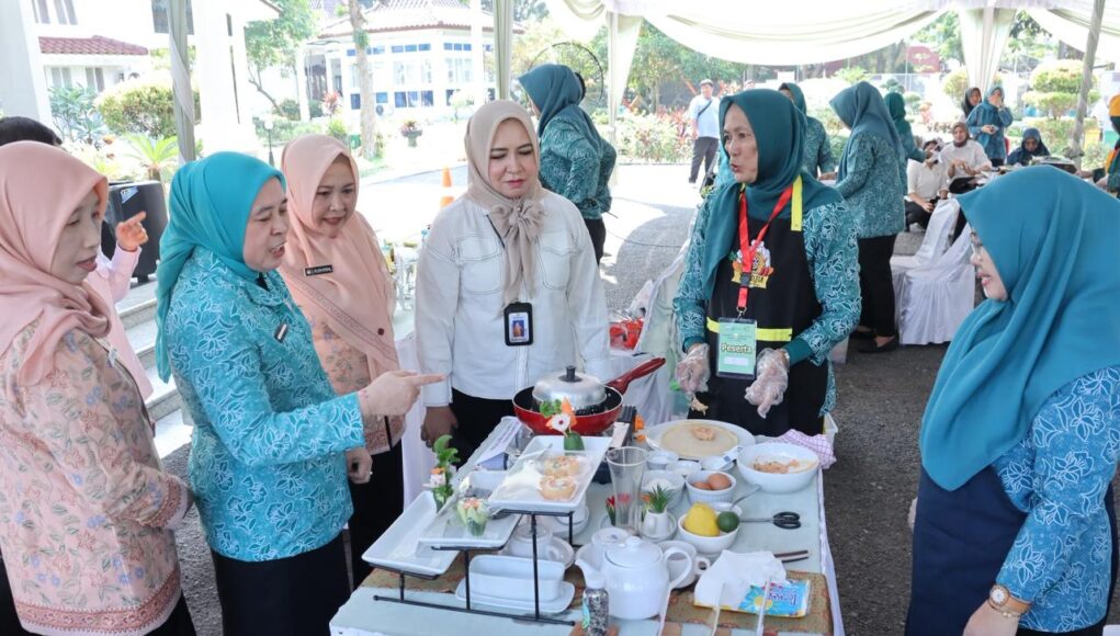 Kreatif! Ada Kue Ulang Tahun dari Sarden di Lomba Masak Palembang, Cara Unik PKK Cegah Stunting
