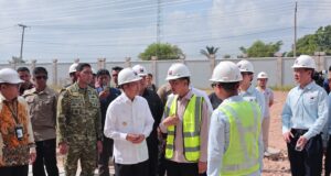Wapres Gibran Tinjau Progres PSEL Palembang, Soroti Transisi Regulasi dan Dampak Ekonomi Warga