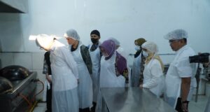 Pastikan standar Higeinis, Kepala BPOM RI bersama Pemkot Palembang sidak SPPG di Bukit Lama