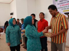 Pemkot dan BAZNAS Salurkan 200 Paket Gizi Protein Hewani di Sukarami
