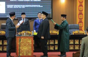 Hadiri Pelantikan PAW DPRD, Ratu Dewa Tekankan Kolaborasi Demi Percepatan Pembangunan