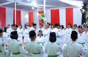 Usai 2 Minggu Karantina, Wali Murid Paskibraka Palembang Lepas Rindu di Malam Pengukuhan