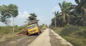 Proyek Mangkrak di PALI Makan Korban, Mirisnya Angkutan Penyandang Dana Yang Terguling