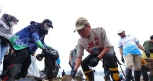 Ratu Dewa Pimpin Aksi Bersih Sungai Musi, 700 Relawan Turun ke Kawasan 7 Ulu