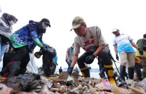 Ratu Dewa Pimpin Aksi Bersih Sungai Musi, 700 Relawan Turun ke Kawasan 7 Ulu