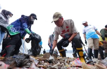 Ratu Dewa Pimpin Aksi Bersih Sungai Musi, 700 Relawan Turun ke Kawasan 7 Ulu