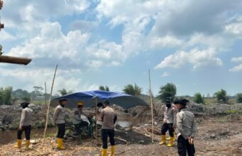 Patroli Karhutla di Cengal, Personel Polda Sumsel Pantau Dua Area Perusahaan