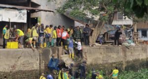 Kodim 0418 dan Pemkot Palembang Bersihkan Sungai Sekanak di Program Indonesia Asri 2026
