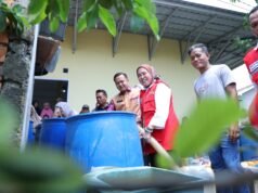 Kemarau Panjang, Sumur Warga Kering Dua Bulan, Pemkot Palembang dan PMI Salurkan Air Bersih di Sukamulya