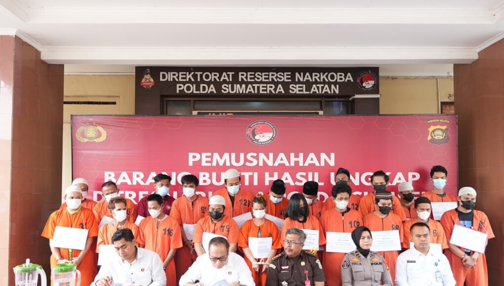 Polda Sumsel Tegaskan Perang terhadap Peredaran Narkoba, Barang Bukti Senilai Rp 2,1 Miliar Dimusnahkan