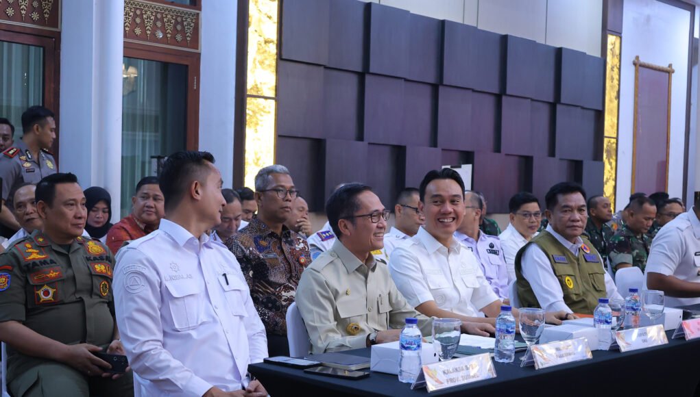 677 Warga Kena ISPA Sehari, Wali Kota Ratu Dewa Lapor Langsung ke Menko Polkam Dudung