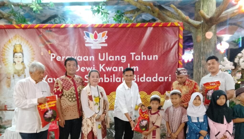 Rayakan HUT ke-22, Yayasan Sembilan Bidadari Palembang Berbagi Kasih dengan Anak Yatim