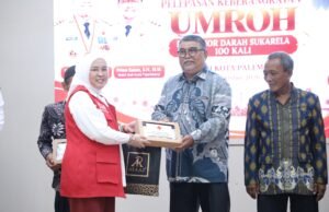 Pemkot Palembang Hadiahi Umrah 4 Pendonor Darah Sukarela yang Tembus 100 Kali
