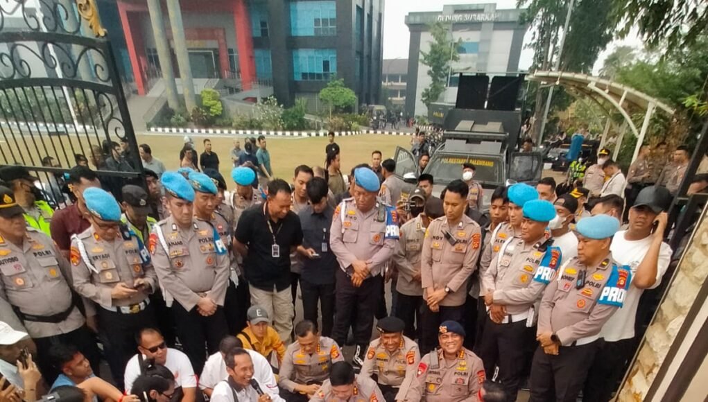 Kapolda Sumsel Janji Evaluasi Menyeluruh Usai Aksi Pers, Tuntutan Copot Dirintelkam Belum Berakhir