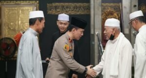 Wakapolda Sumsel Salat Subuh Berjamaah di Ilir Barat I, Tegaskan Komitmen Polisi Bersama Masyarakat