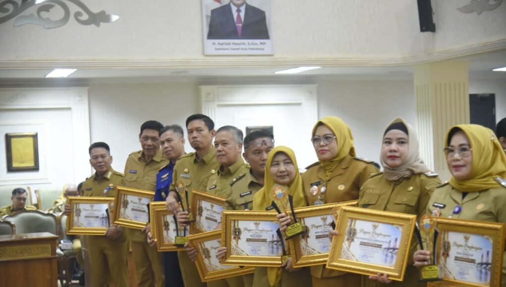 Ratu Dewa Tegaskan Pelayanan Publik Tak Boleh Berbelit