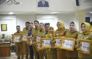 Ratu Dewa Tegaskan Pelayanan Publik Tak Boleh Berbelit
