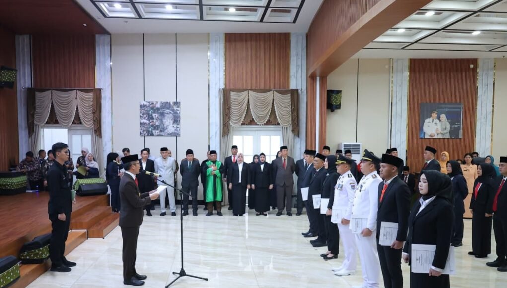 PejabatTuntutan Kinerja, Walikota Palembang: Rakyat Tak Butuh Banner dan Rapat, Butuh Pelayanan